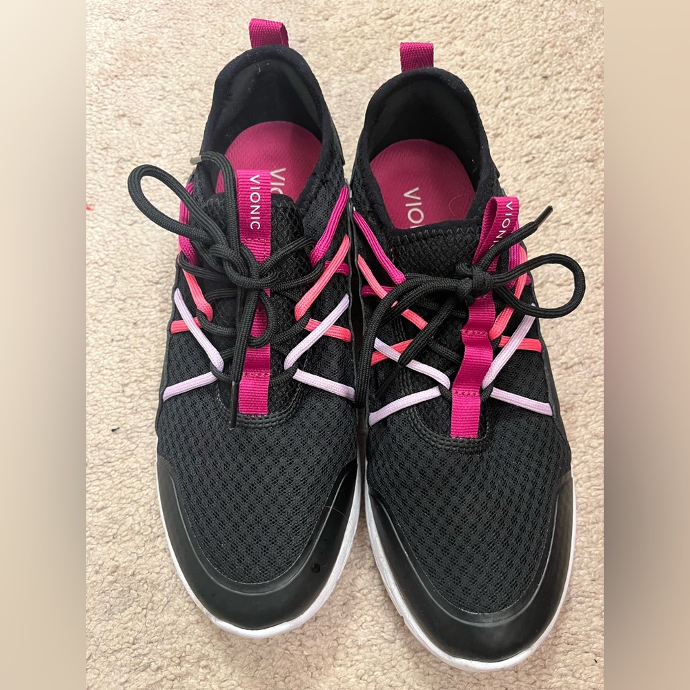 Vionic sneakers